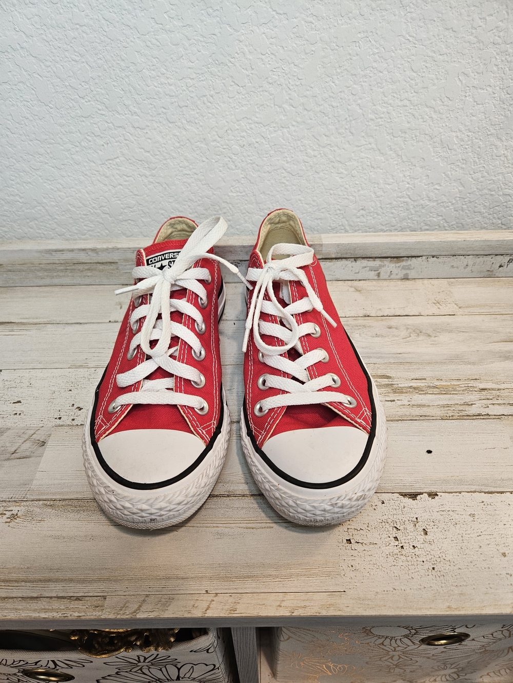 Converse Chuck Taylor All Star Low Top FIERY CORAL  Womens  7 Mens 5